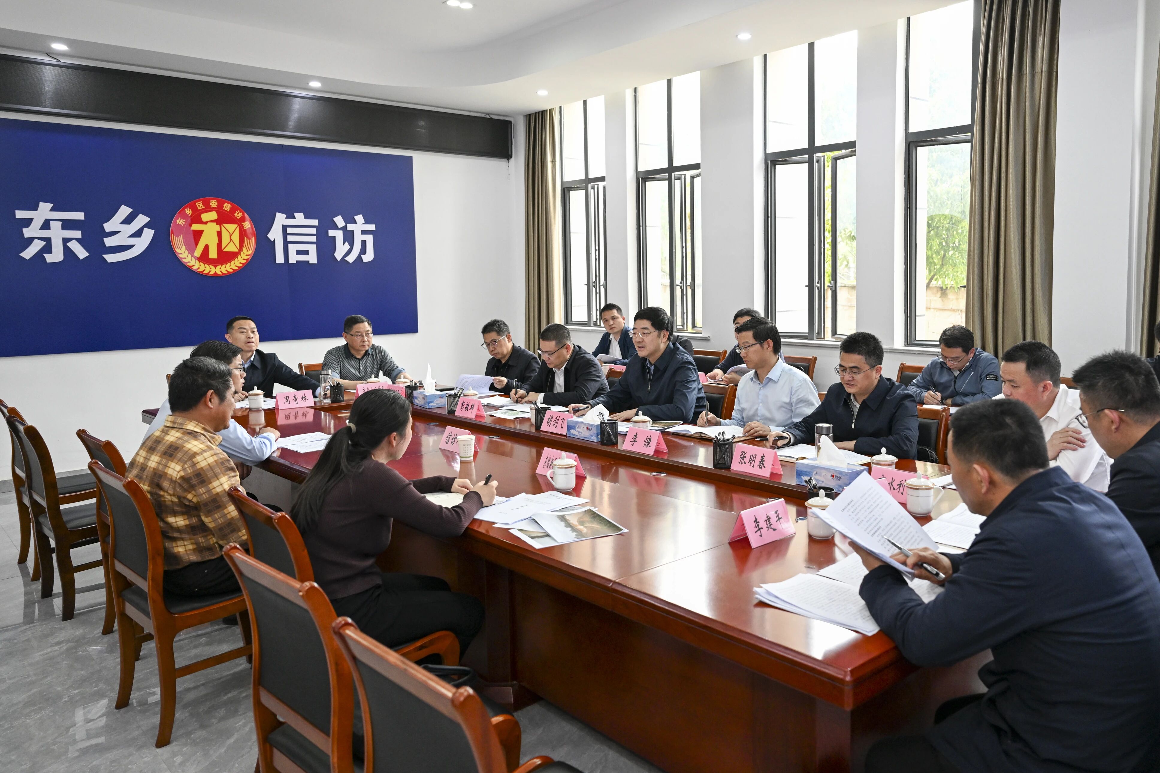 胡劍飛深入東鄉(xiāng)調(diào)研民生領(lǐng)域信訪問題集中治理工作并接訪